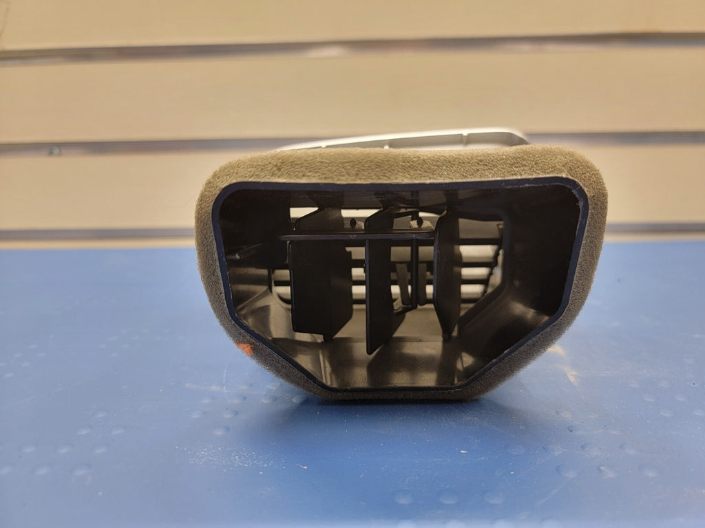 🔥10-17 CHEVROLET EQUINOX RIGHT FRONT PASSENGER DASH AC HEATER AIR VEN VT31
