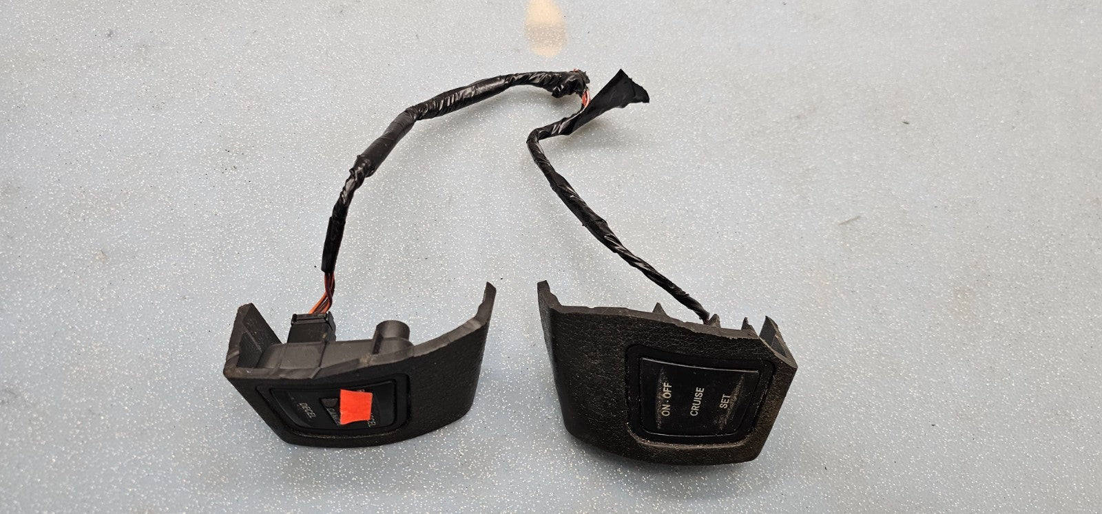 🔥05-07 Grand Cherokee Commander Steering Wheel Cruise Control Switches Assembly