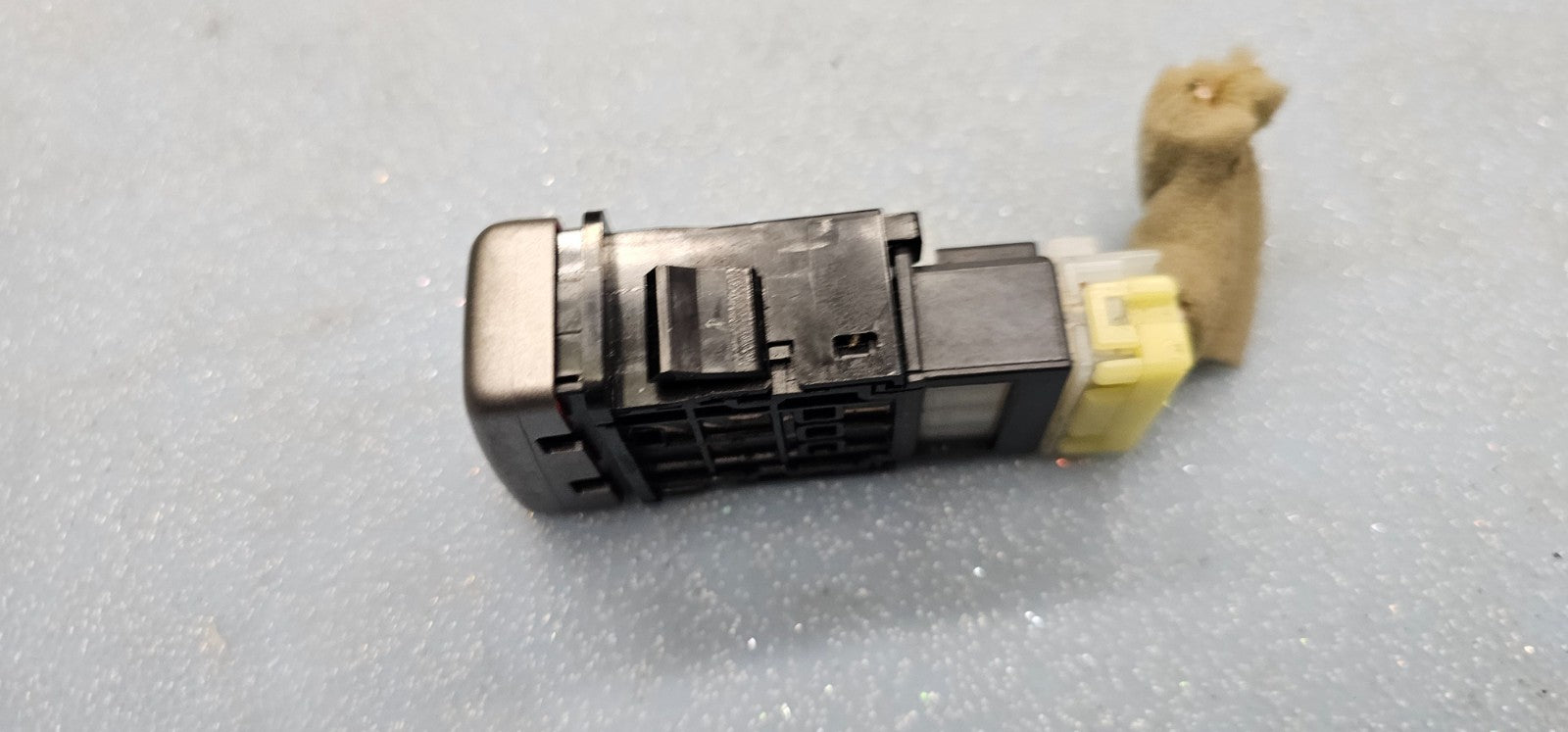 🔥03-08 Subaru Forester Emergency Light Hazard Switch Control Button Silver OEM
