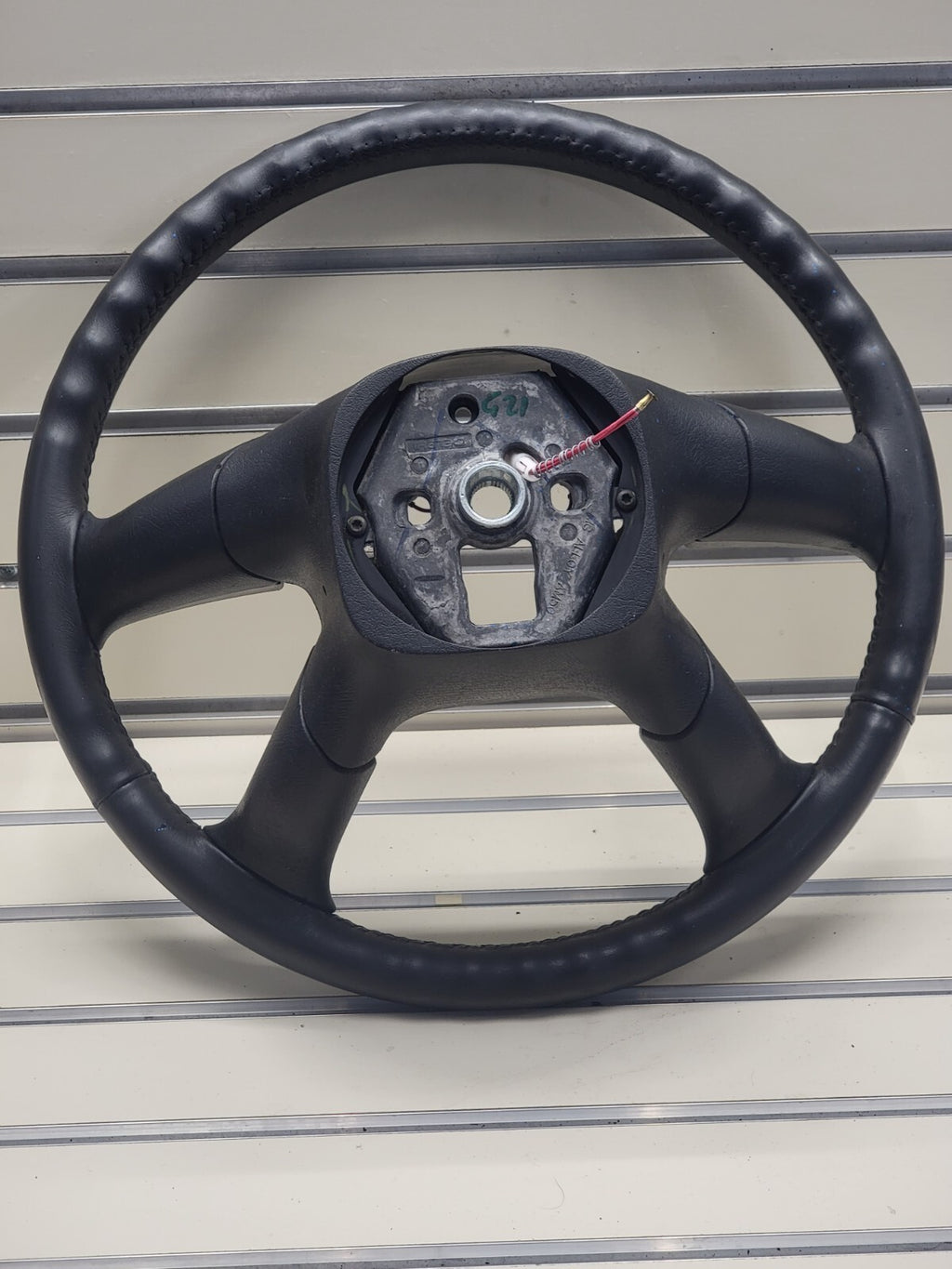 🔥03-06 SILVERADO SIERRA YUKON TAHOE SUBURBAN STEERING WHEEL LEATHER BLACK