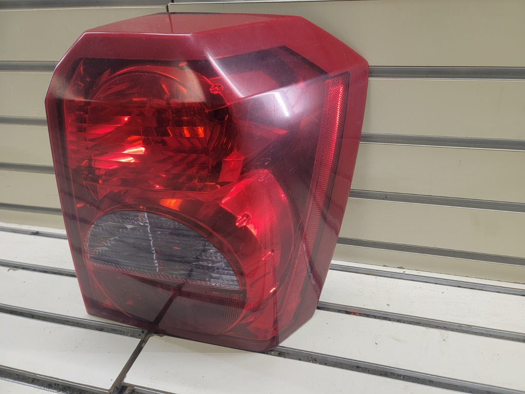 🔥2008-2012 Dodge Caliber  Tail Light Taillight lamp  passenger right side
