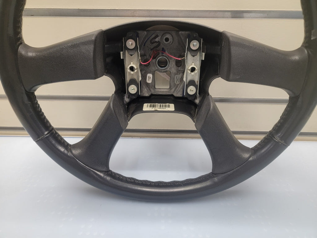 02-09 Trailblazer Envoy03-06 SILVERADO SIERRA YUKON STEERING WHEEL LEATHER BLACK