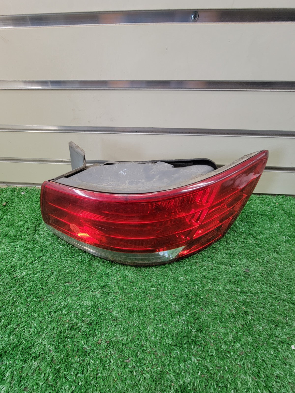🔥06-08 Hyundai Sonata Outer Tail Light Assembly Lamp Passenger Right Halogen