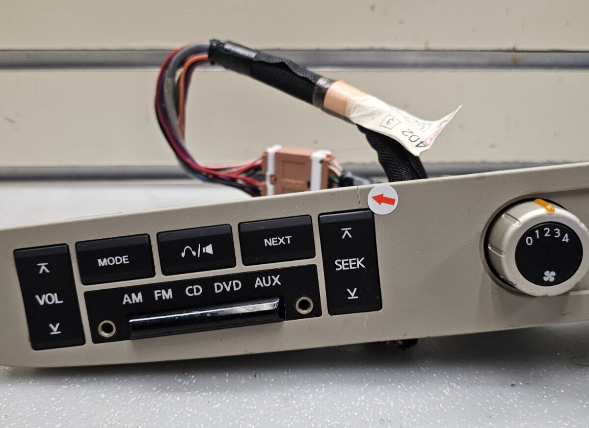 🔥2004 - 2007 INFINITI QX56 Rear Audio Radio Control Panel