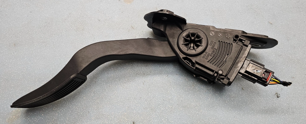 🔥2012-2020 Tesla Model S Accelerator Pedal OEM