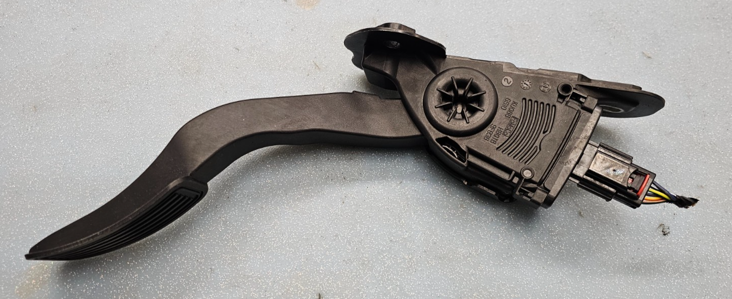 🔥2012-2020 Tesla Model S Accelerator Pedal OEM