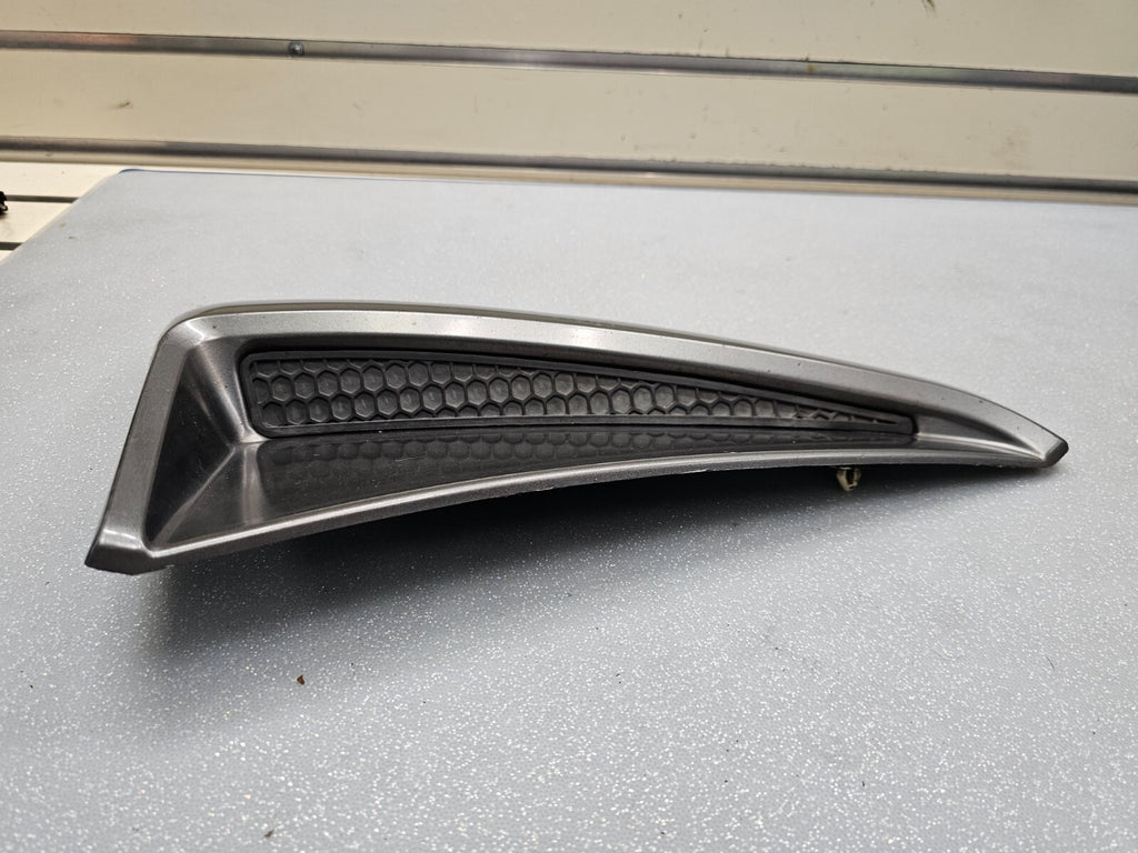 🔥99-04 FORD MUSTANG COUPE REAR LEFT QUARTER VENT LOUVER INSERT MOLDING TRIM