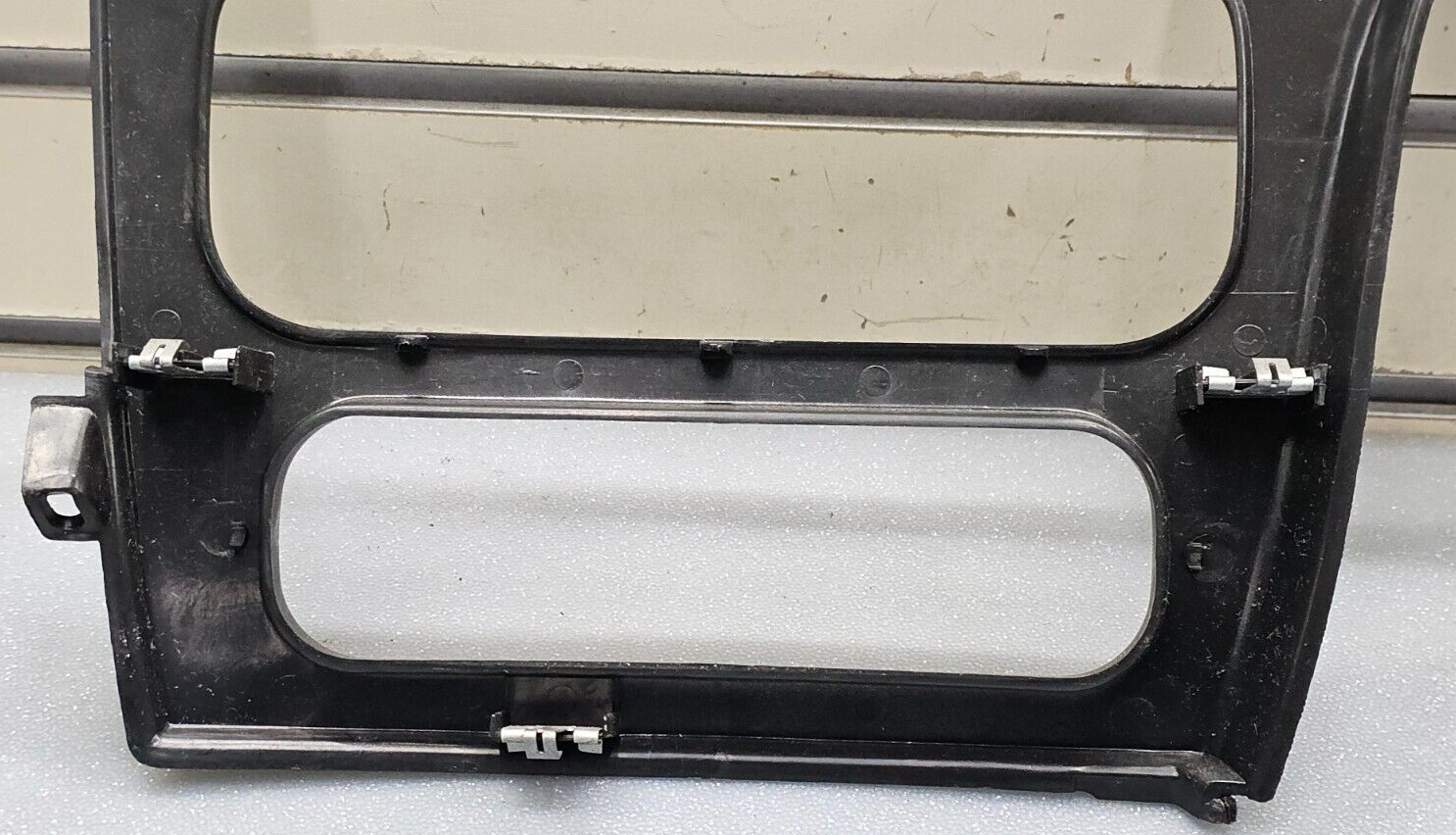 🔥98-04 Dodge Intrepid Dash AM FM Radio Display Bezel Trim Stereo Carbon Black