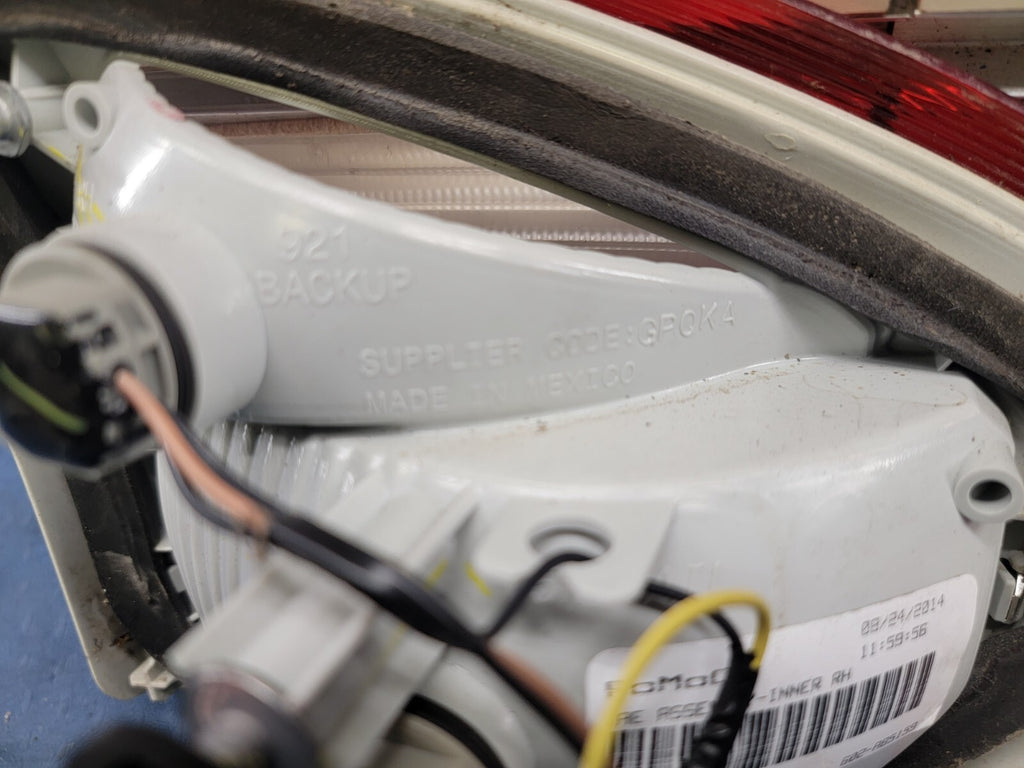 🔥2014-2019 Ford Fiesta Sedan Right Passenger Side Inner Taillight Taillamp OEM