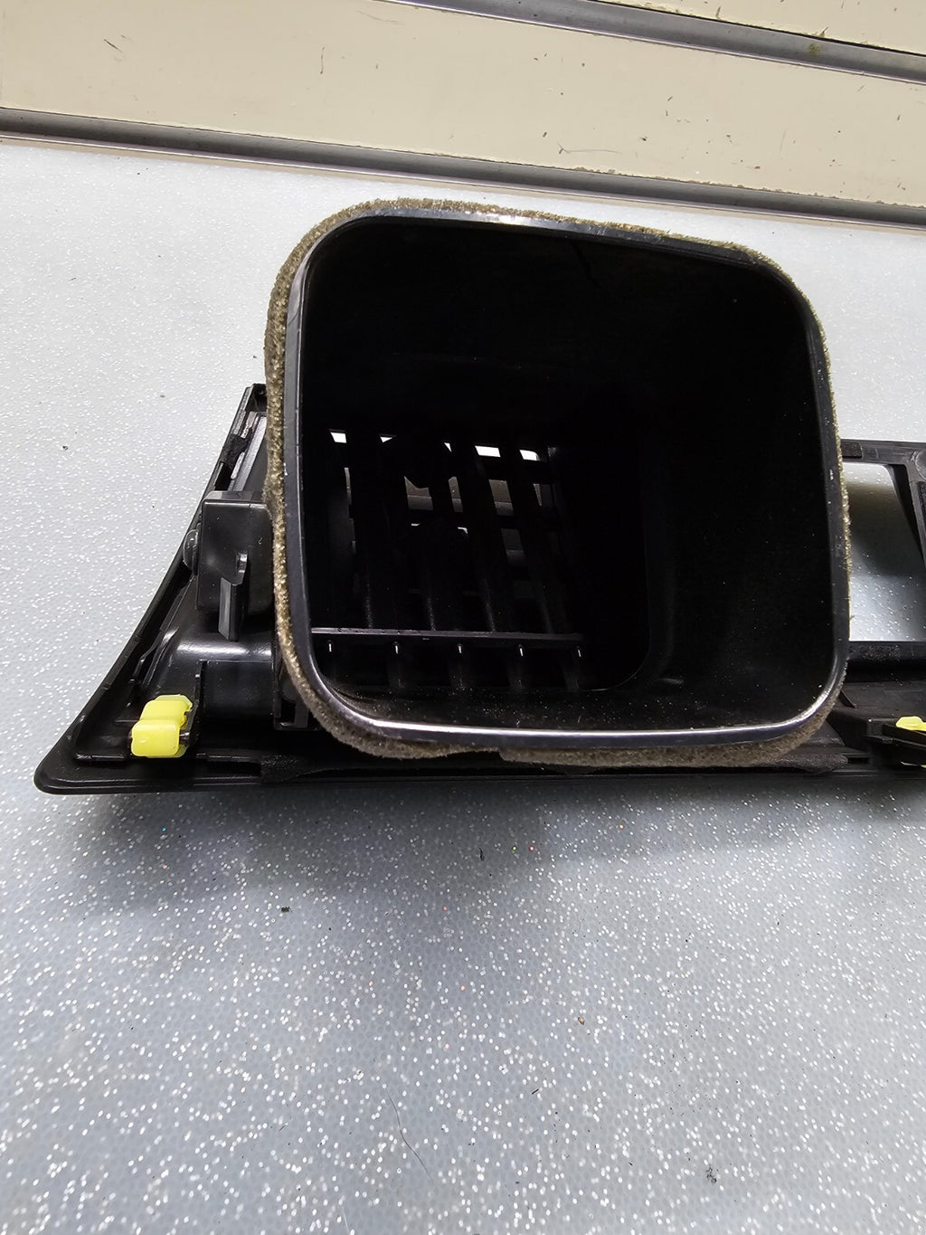 🔥08-13 Toyota Highlander Center Dash AC Air Vents Trim Bezel Assembly Black OEM