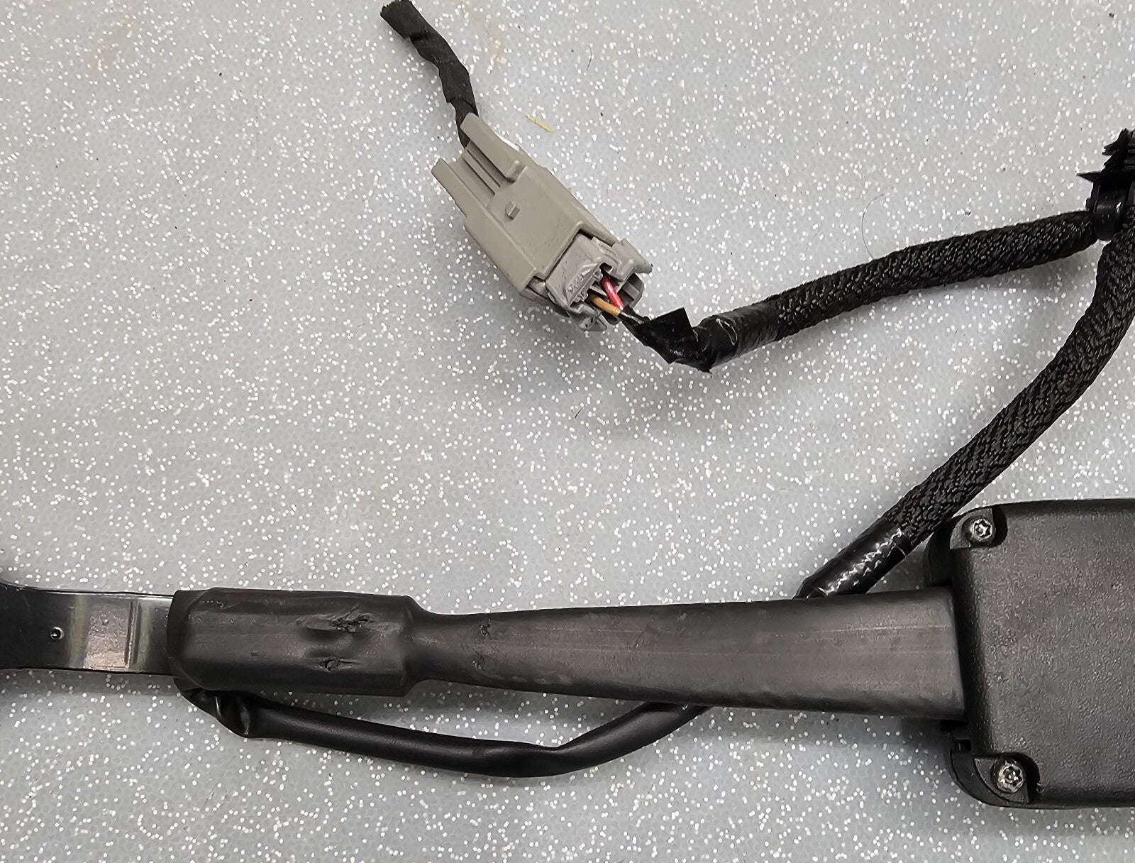 🔥13-16 DODGE DART Front Right Passenger Seat Belt Bucket Buckle Assembly OEM
