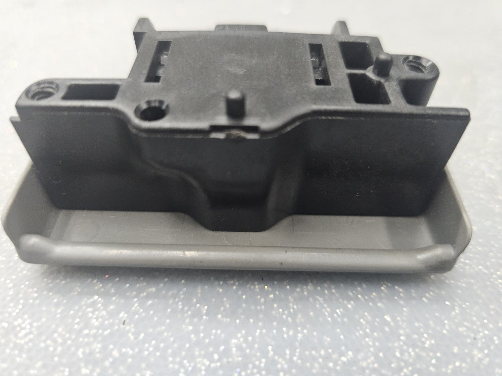 🔥02-06 TOYOTA CAMRY GLOVE BOX COMPARTMENT LATCH LOCK HANDLE STORAGE LIGHT GRAY