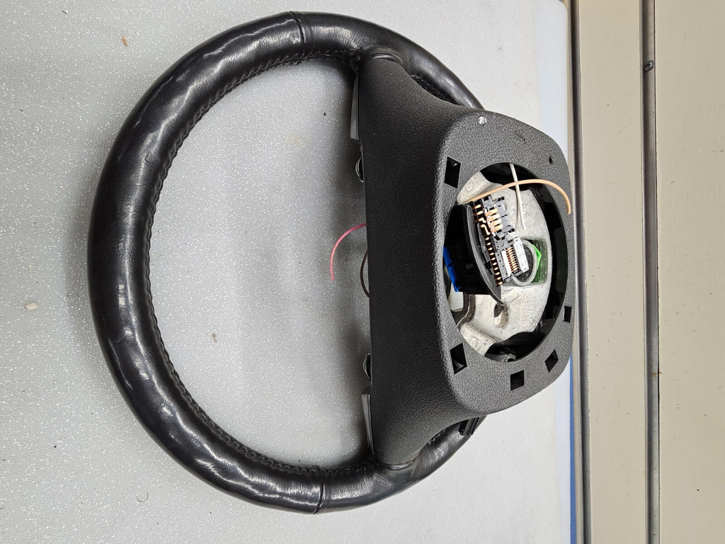 🔥2007-2014 Chevrolet Silverado Sierra Tahoe Yukon Leather Steering Wheel Black