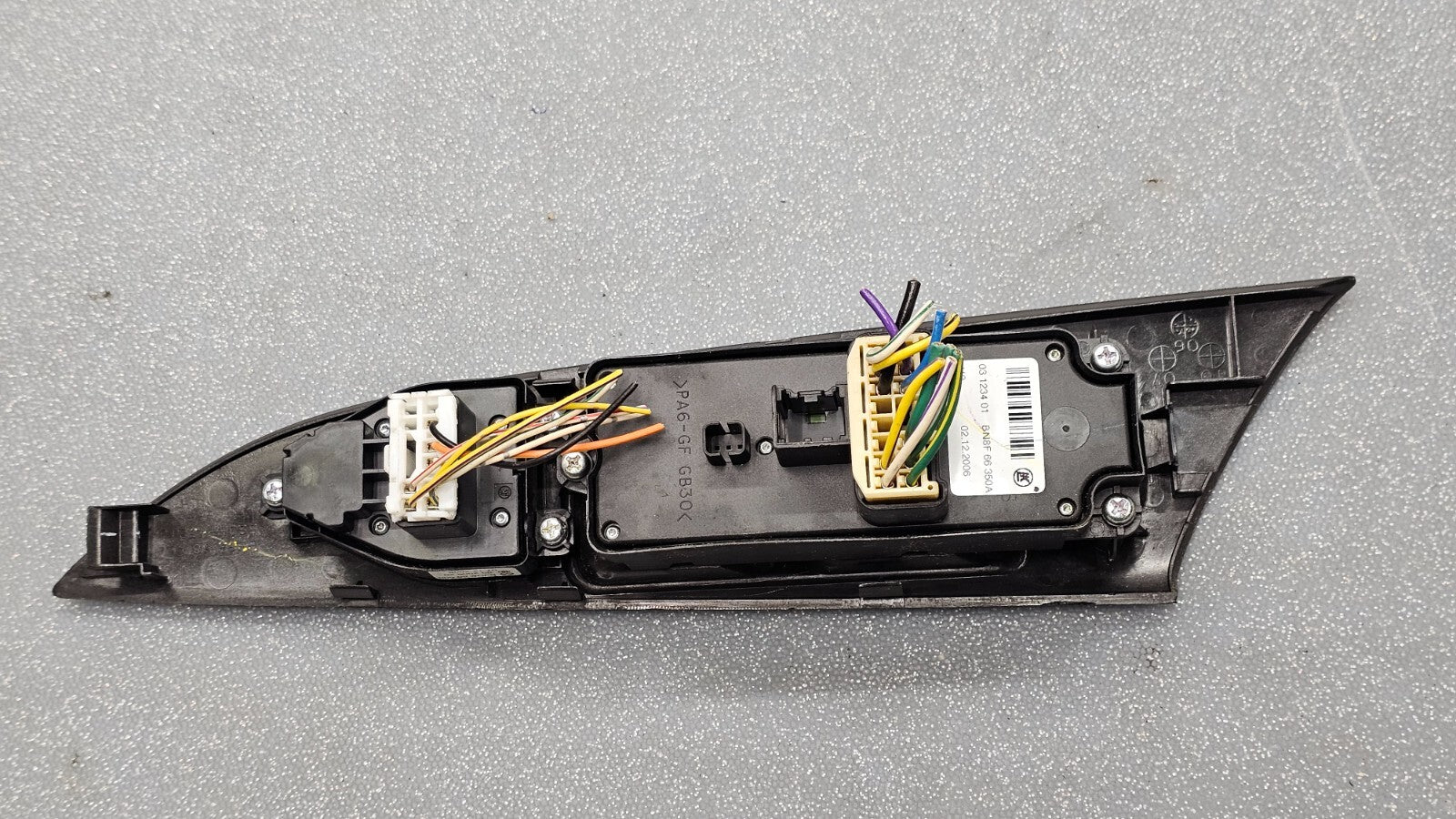 04-09 Mazda 3 Left Driver Master Door Power Window Control Switch Assembly Black