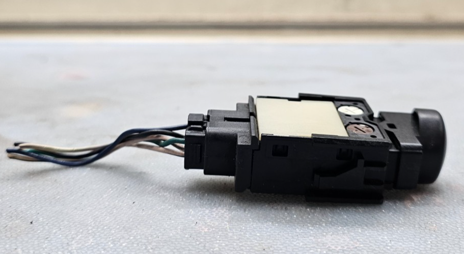 🔥03-08 Pontiac Vibe Defrost Defroster Glass Heat Heated Switch Assembly Black