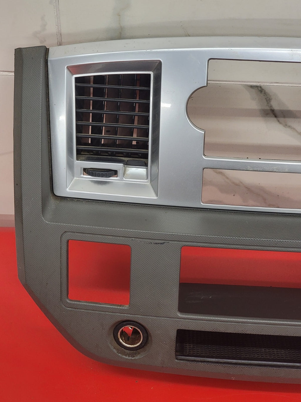 🔥06-08 Dodge RAM Dash RADIO Bezel Climate Trim Panel 🔴Storage SILVER v3 B11