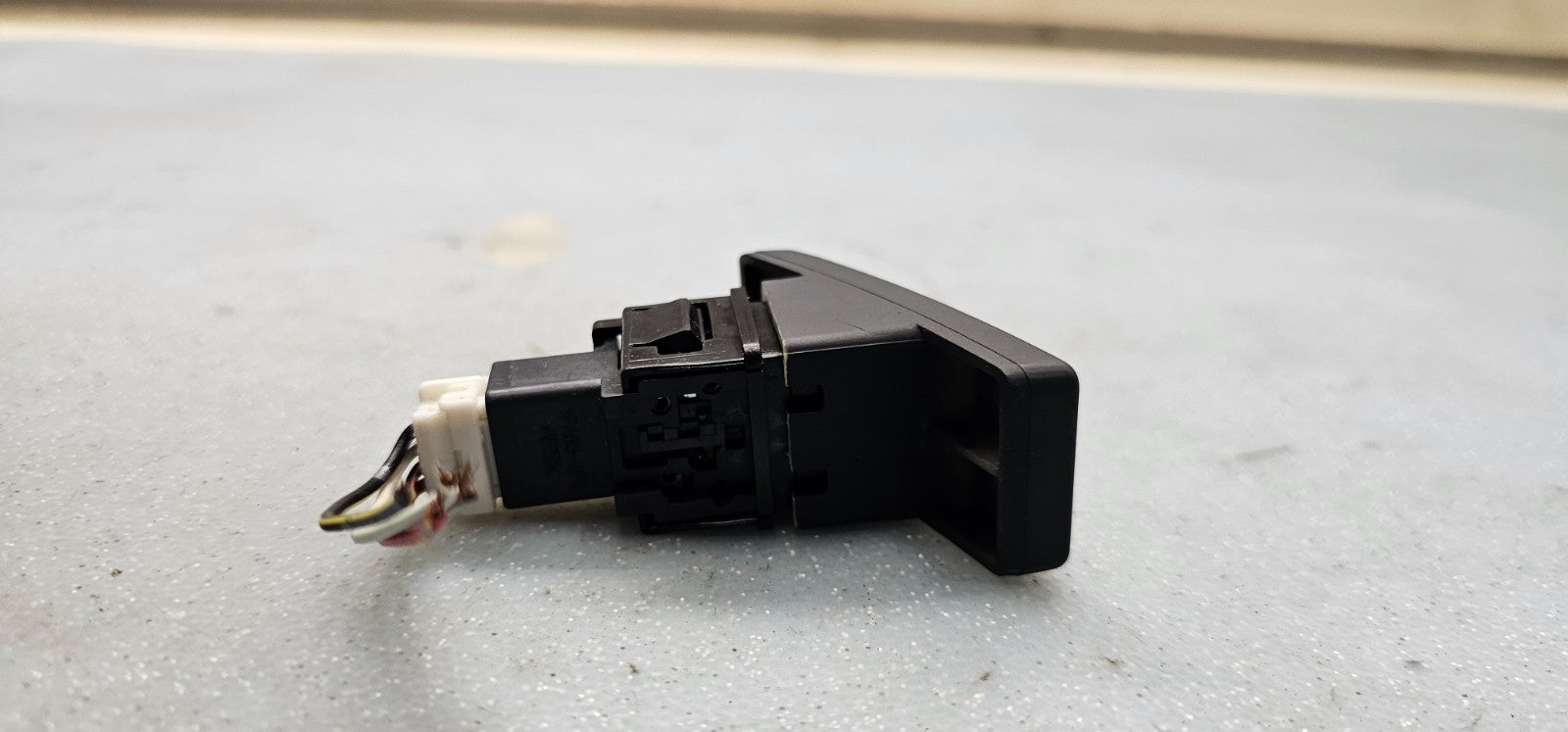 🔥12-15 Kia Rio Hazard Warning Light Control Switch Button Assembly Black