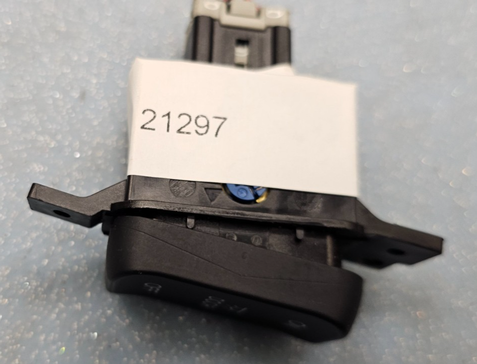 🔥05-10 Honda Odyssey On/Off Door Light Switch Assembly Black