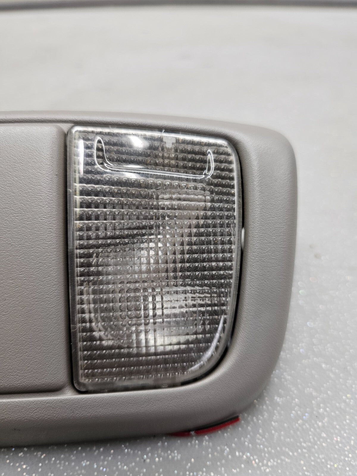 🔥02-04 Nissan Xterra Frontier OVERHEAD MAP DOME INTERIOR LIGHT GREY OEM