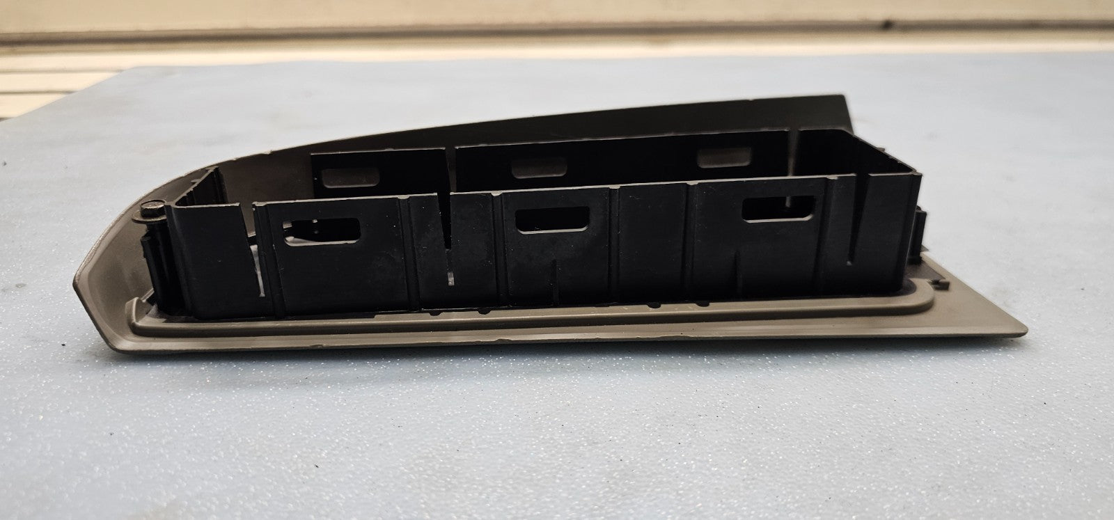 🔥03-06 Silverado SIERRA Door Window Switch FRONT RIGHT Passenger TAN/Black