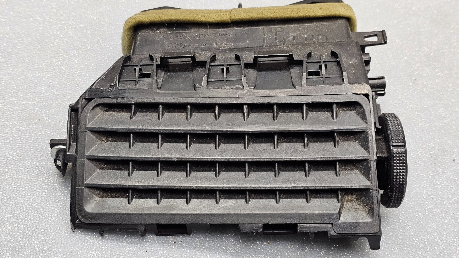 🔥10-12 Nissan Versa Center Dash Upper AC A/C Air Vent Heater Panel Black OEM