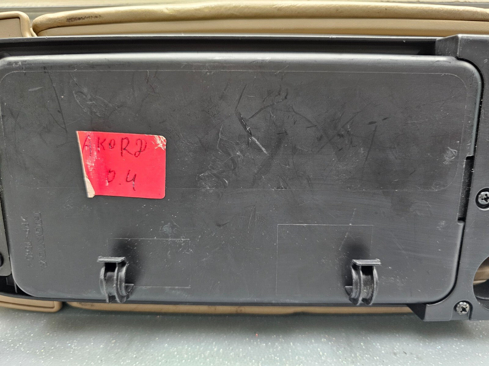 03-07 Honda ACCORD Acura TSX Center Console Armrest Storage Lid Leather Tan L22