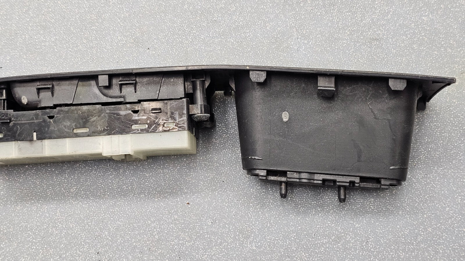 07-10 Nissan Sentra Front Left Driver Master Power Window Switch Assembly Black
