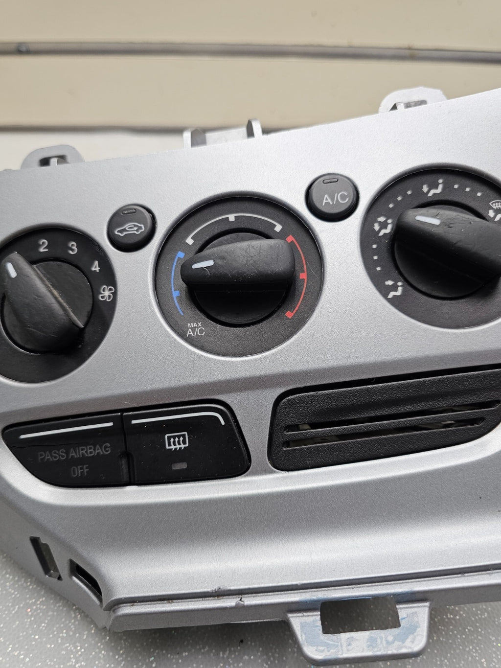 🔥12-14 FORD FOCUS A/C HEATER CLIMATE CONTROL Dash Bezel Temperature SILVER OEM