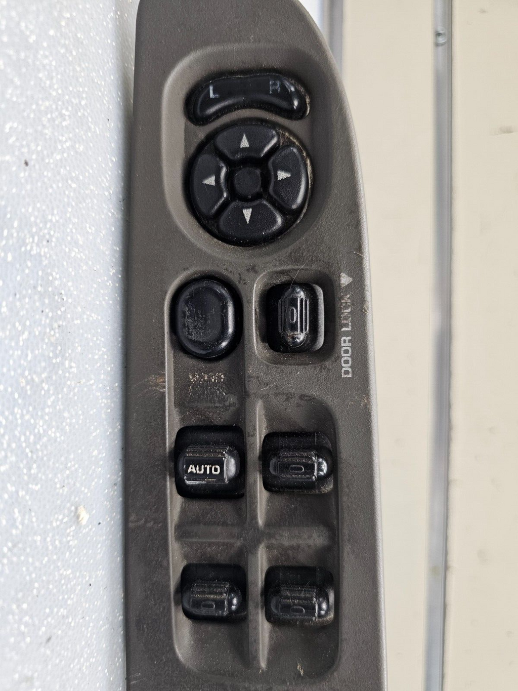 03-09 DODGE RAM 1500 2500 Front Left Driver Power Master Window Switch OEM Black