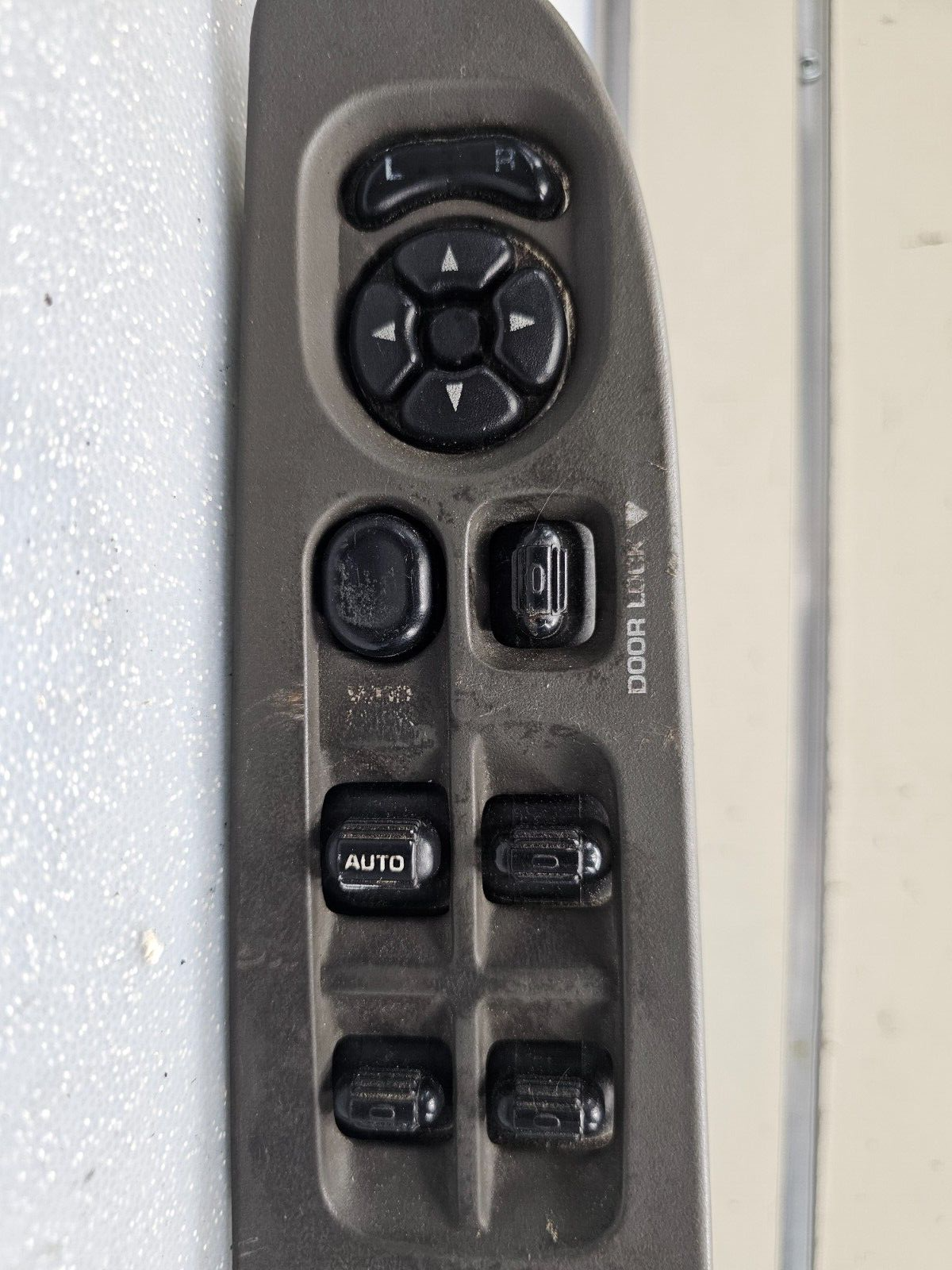 03-09 DODGE RAM 1500 2500 Front Left Driver Power Master Window Switch OEM Black