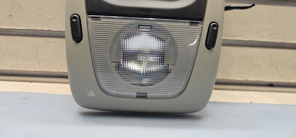 06-10 Explorer Overhead Console Dome Map Light Lamp Climate Control Storage Gray
