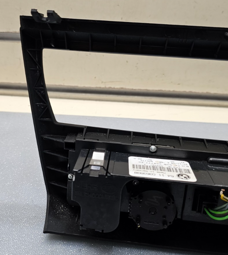 🔥04-10 BMW X3 FRONT CENTER HVAC CLIMATE TEMPERATURE CONTROL UNIT BEZEL OEM
