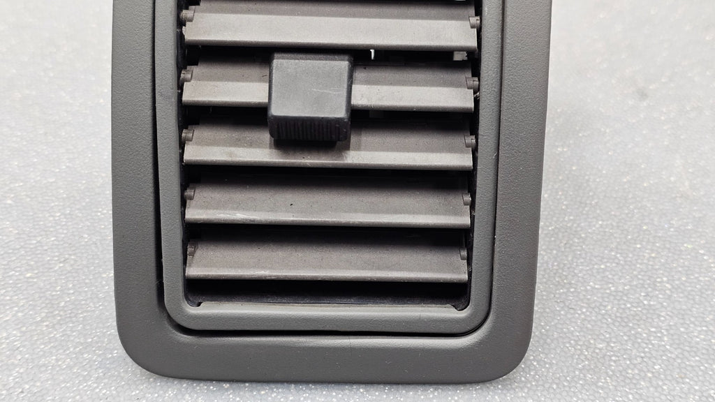 🔥98-02 CONTINENTAL DASH RIGHT PASSENGER INNER A/C AIR VENT HEATER PANEL GRAY