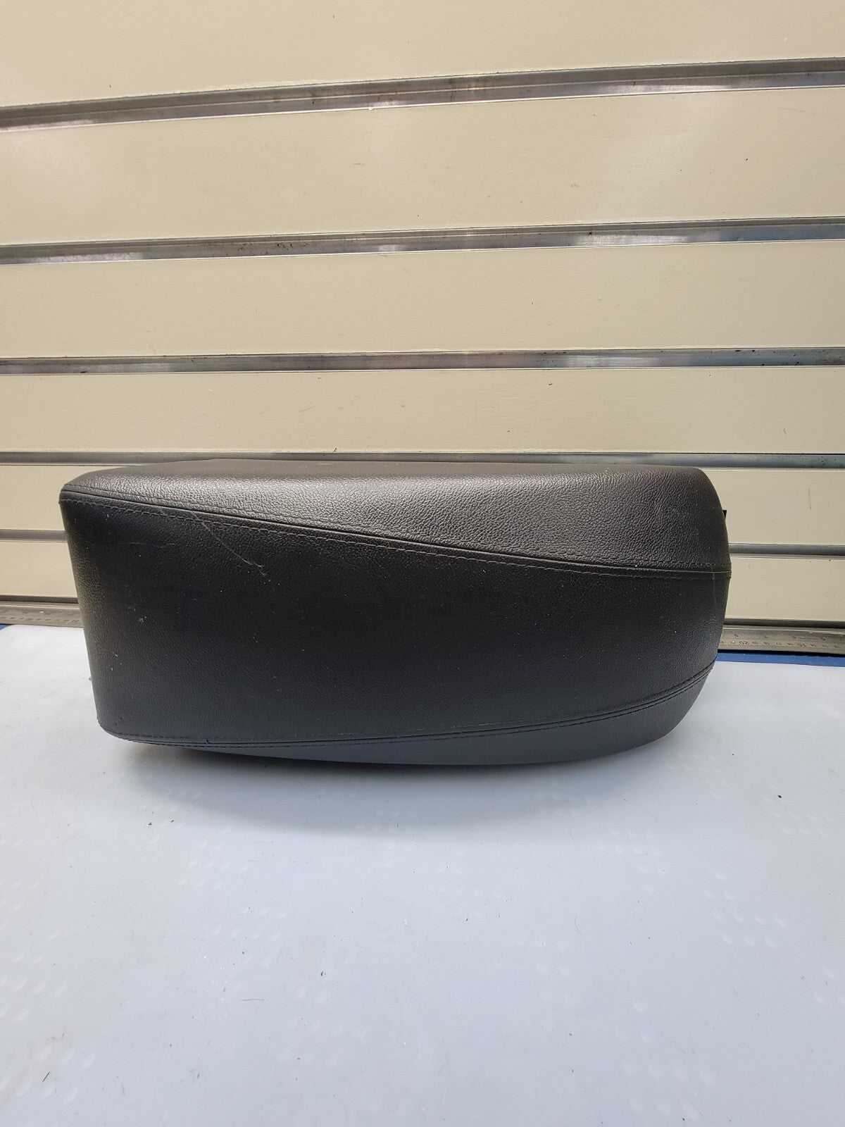 🔥11-14 HYUNDAI SONATA CENTER CONSOLE ARM REST ARMREST LID COVER TOP BLACK OEM