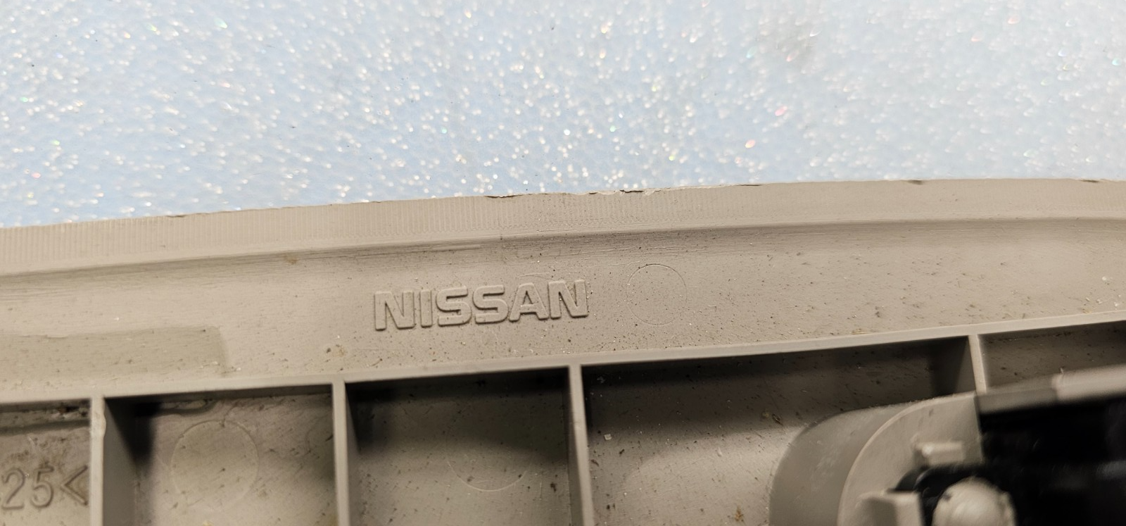 🔥2002-2006 Nissan Altima sunroof switch dome light tan OEM
