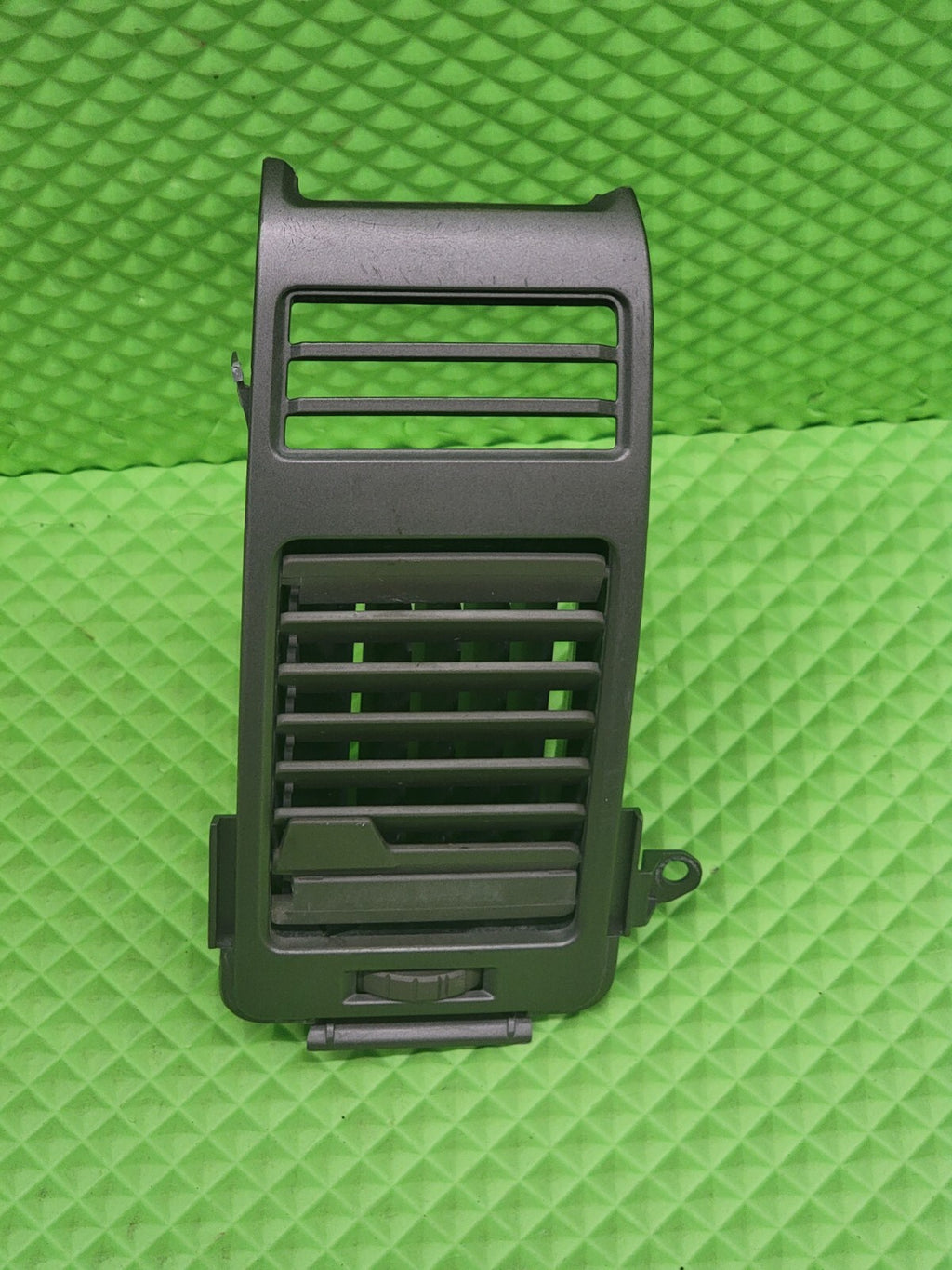 🔥04-07 NISSAN TITAN ARMADA QX56 OEM CHARCOAL RIGHT VENT BEZEL TRIM GRAY
