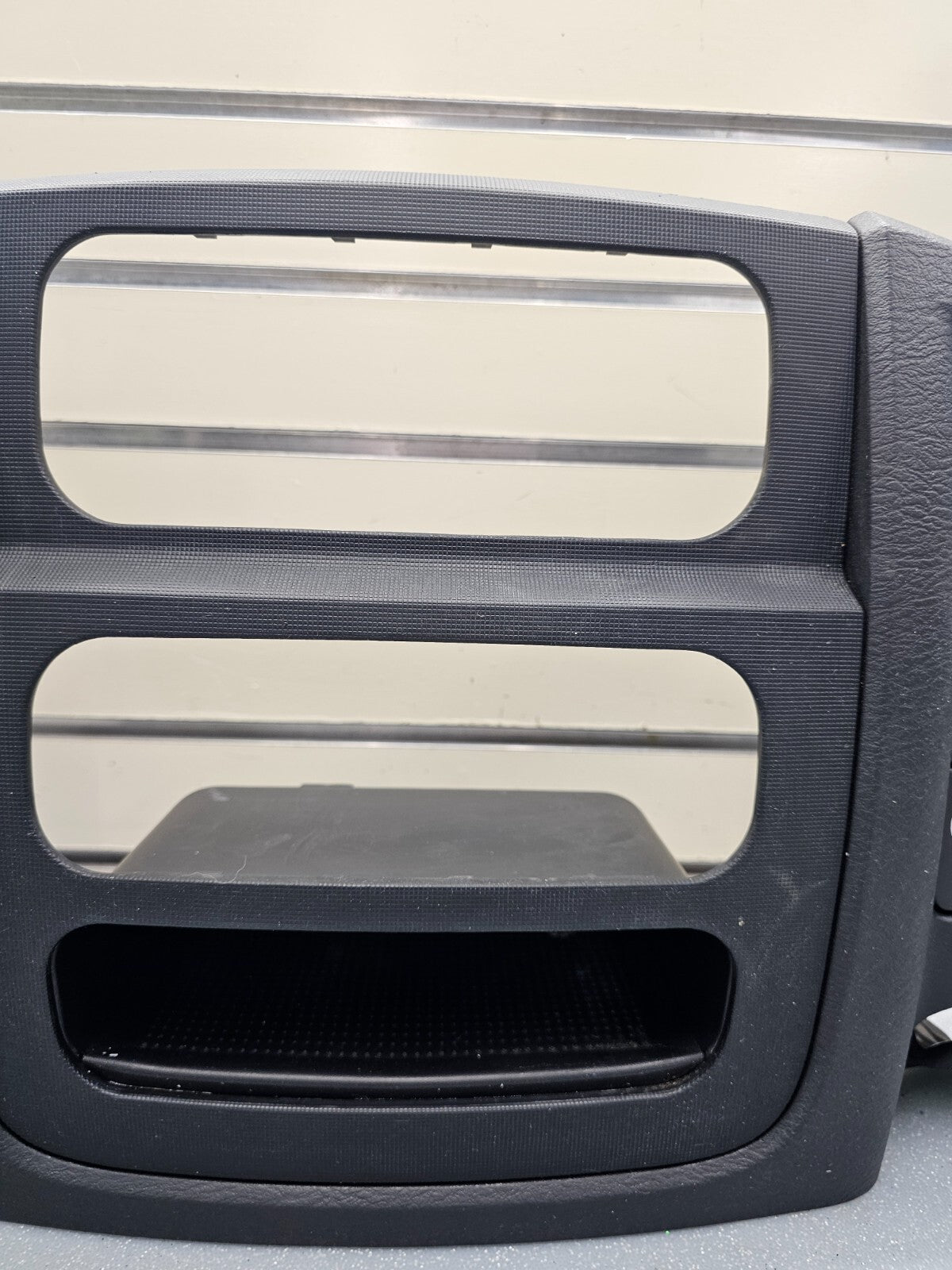 🔥02-05 Dodge RAM Dash RADIO SUUROUND Bezel Climate Trim Panel Storage Black B10