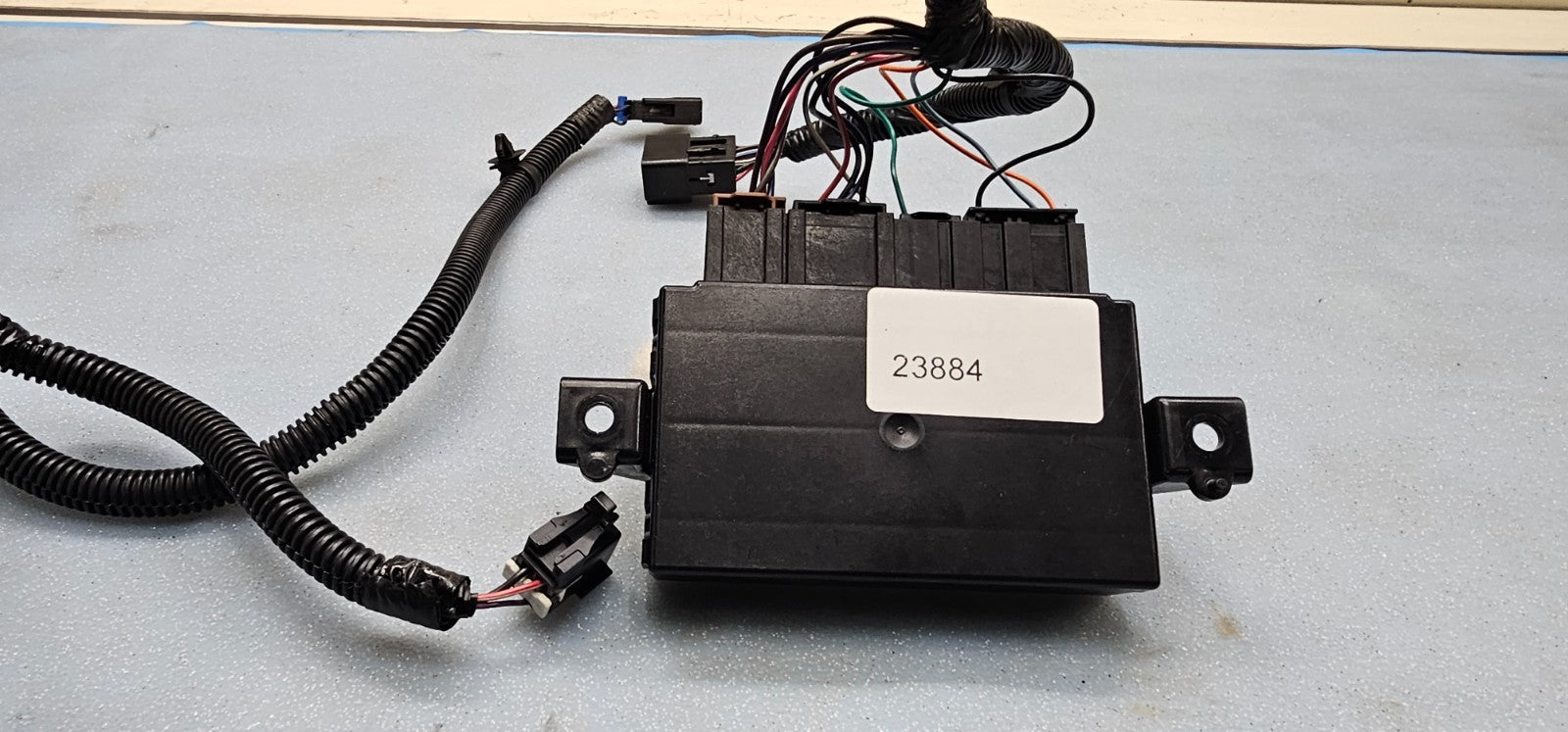 🔥09-14 Escalade Tahoe Suburban Yukon Module Rear Seat Heater Control Assembly