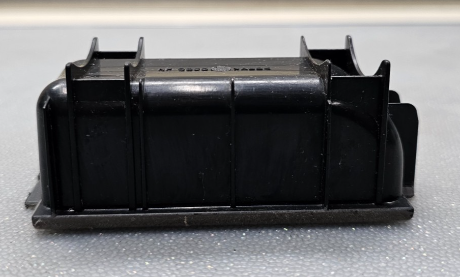 03-08 Murano Rear Ashtray Ash Tray Bezel Storage Comaprtment Bin Assembly Black