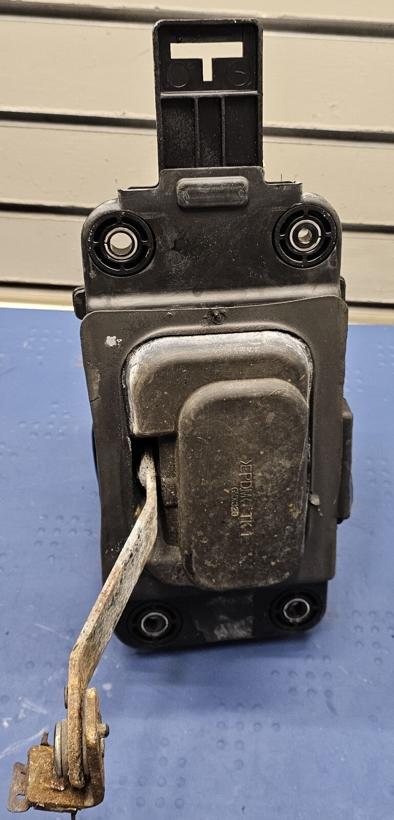 🔥2003 - 2007 CADILLAC CTS SHIFTER FLOOR SHIFTER OEM