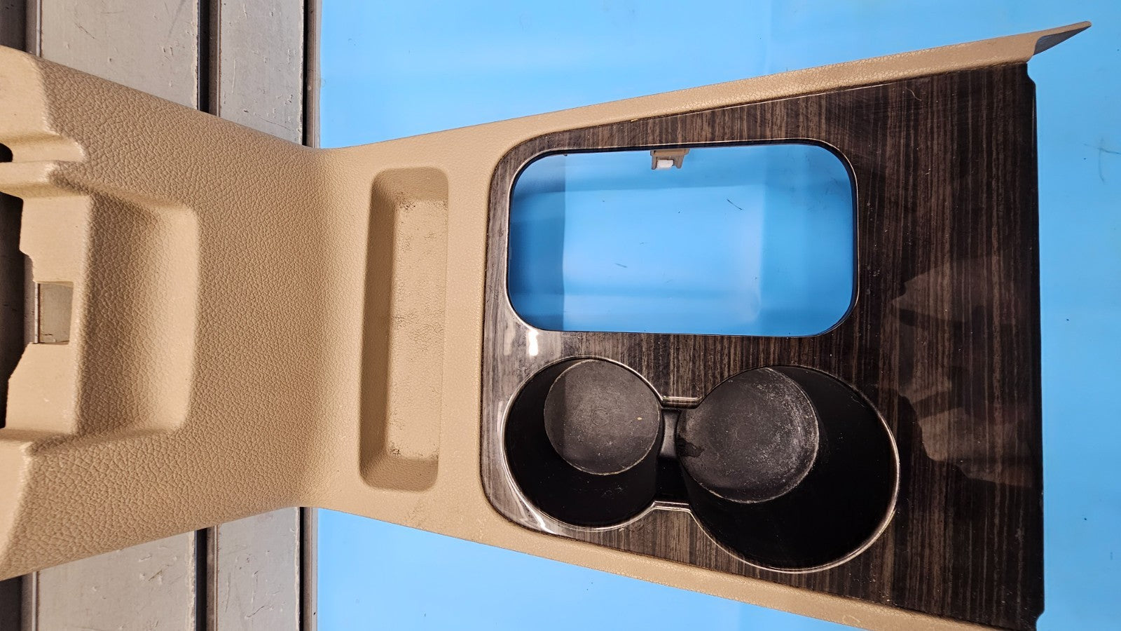 08-09 Taurus Automatic Trans Gear Shifter Shift Bezel Cup Drink Holder Tan/Wood
