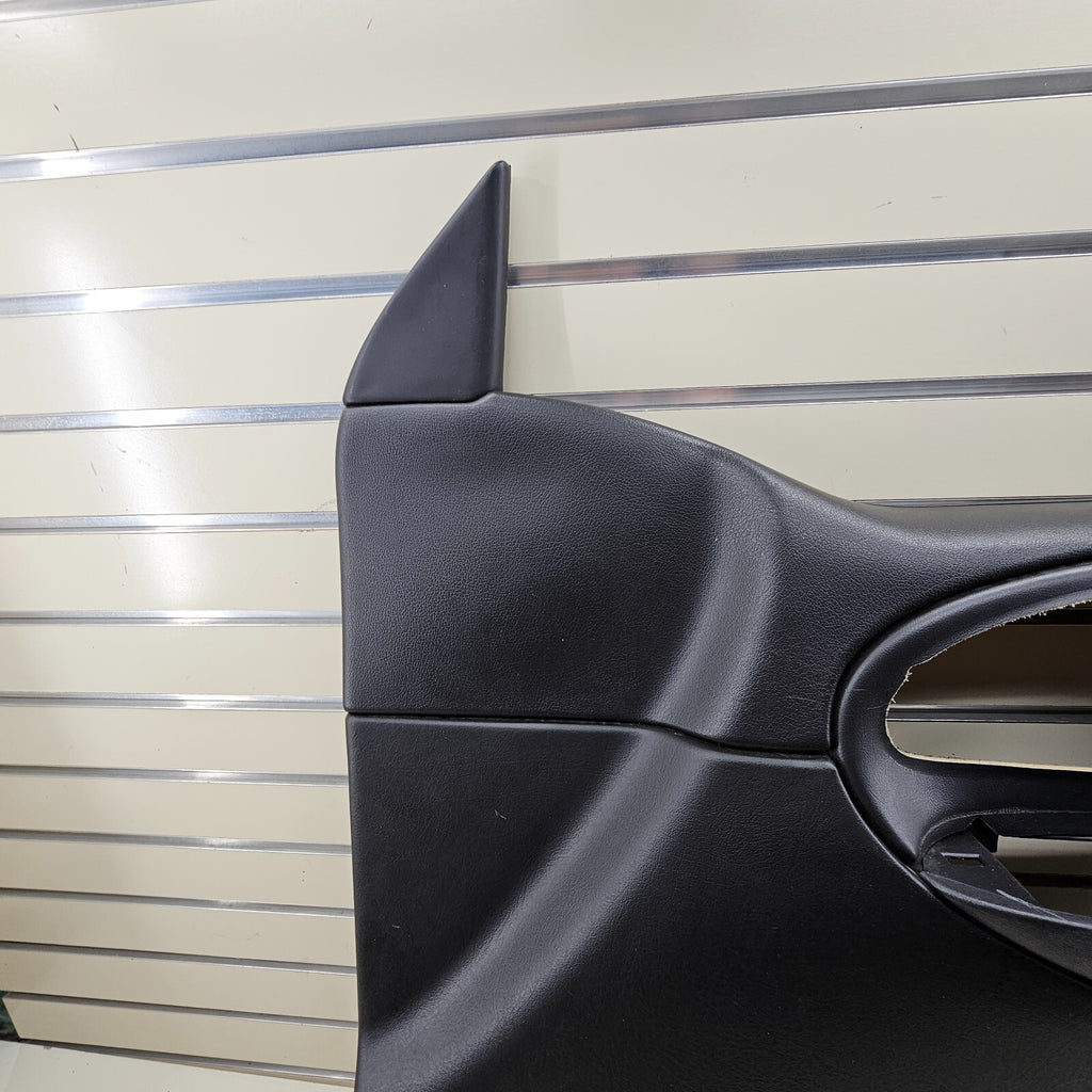 🔥2002-2009 CHEVY TRAILBLAZER Door Panel  Front RIGHT Passenger Armrest BLACK D8