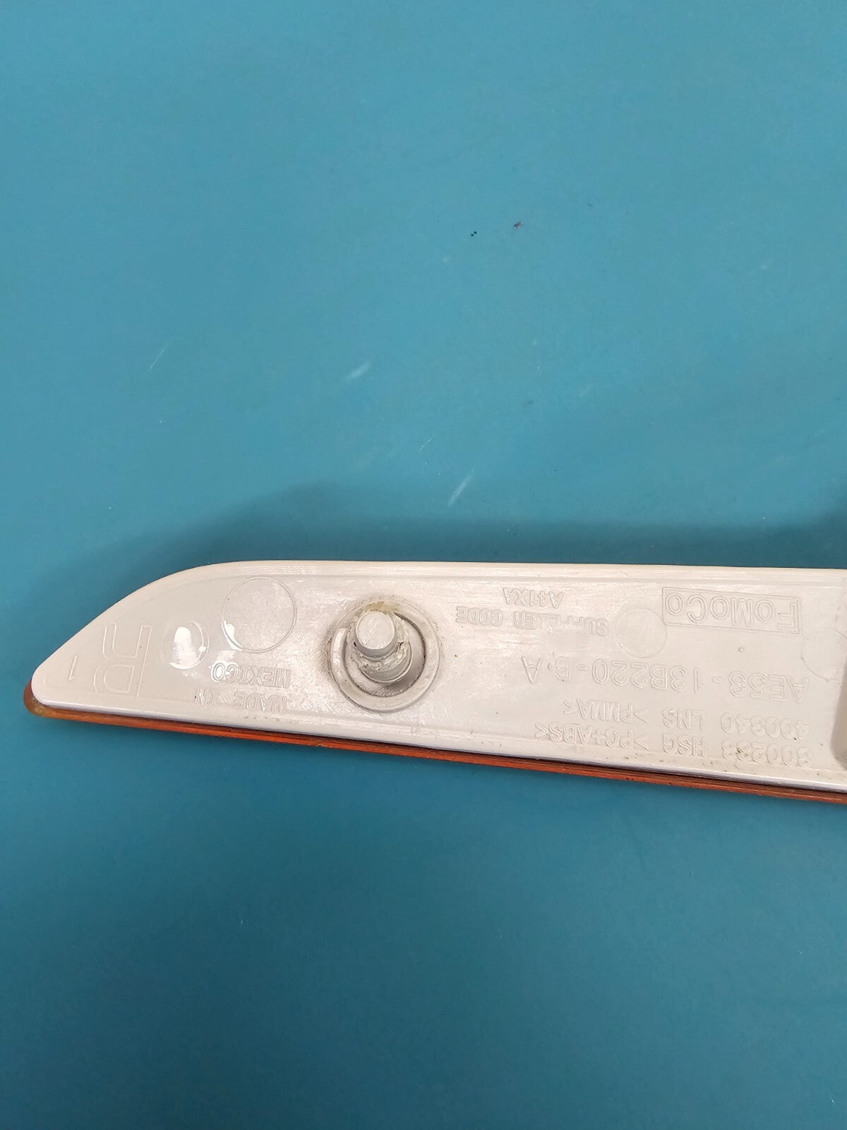 2010-2012 FORD FUSION SIDE MARKER LIGHT ASSEMBLY RH RIGHT PASSENGER OEM