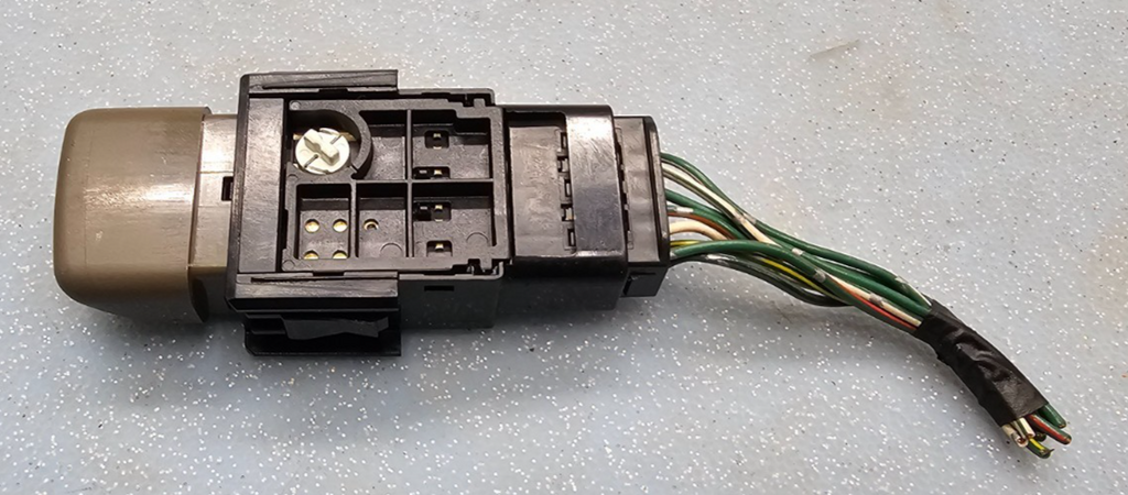 98-02 COROLLA 05-10 AVALON HAZARD EMERGENCY LIGHT SWITCH DRIVER ASSEMBLY DK TAN