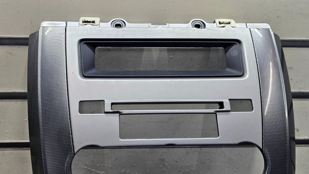  10-12 Fusion Milan Climate Control Radio Stereo Display Bezel Panel Trim Silver