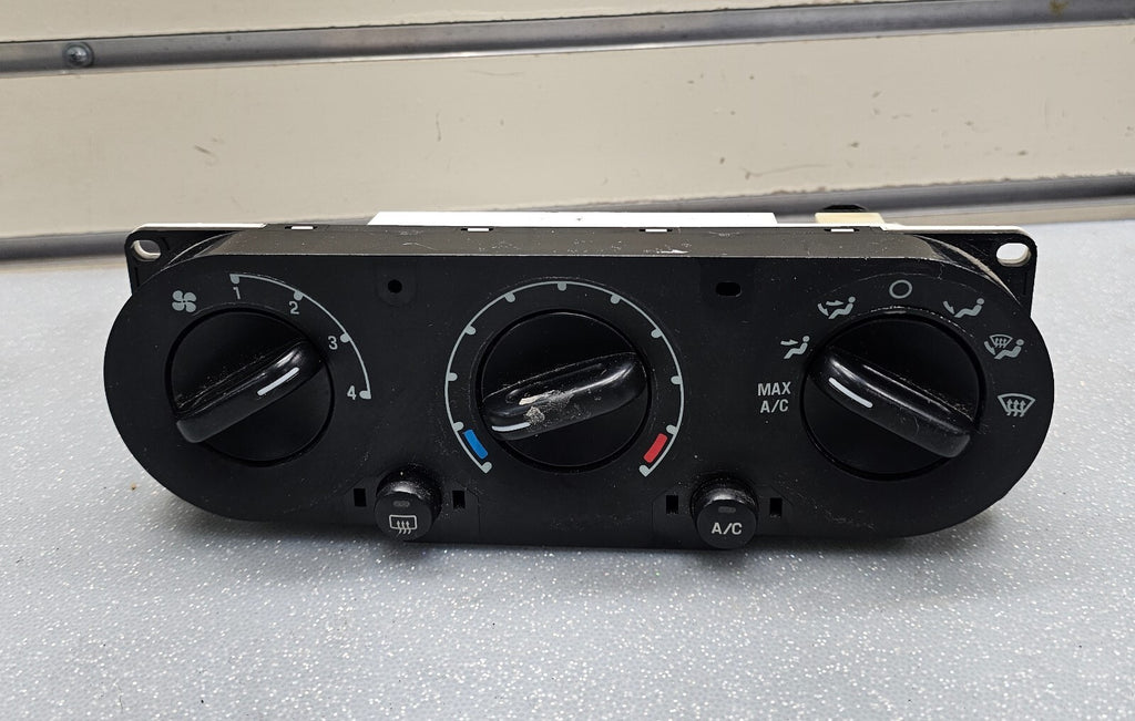 🔥2002 - 2005 Ford  Expedition A/C Heater Climate Control P: 2L-1H-19980-A OEM !