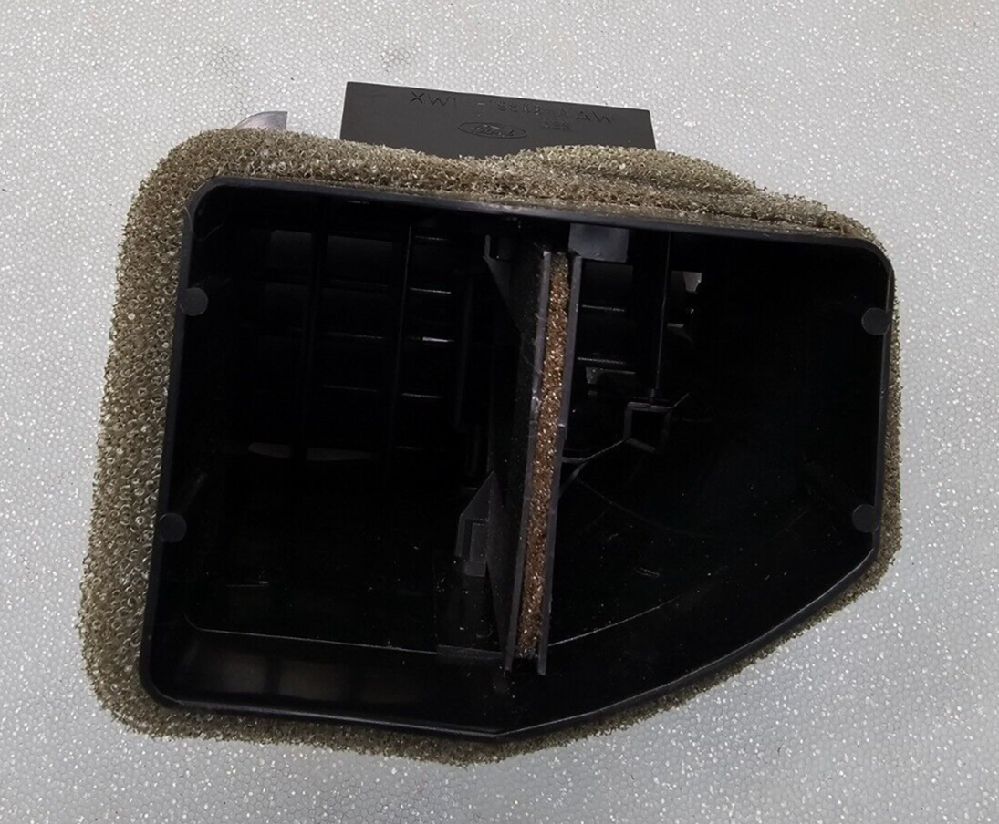 2003-2011 Lincoln Town Car Dash Right Passenger A/C Heater Air Vent Temperature