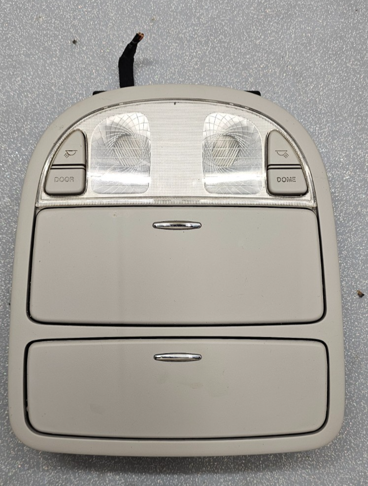 🔥07-12 HYUNDAI SANTA FE FRONT OVERHEAD CONSOLE DOME MAP LIGHT LAMP SUNROOF GRAY