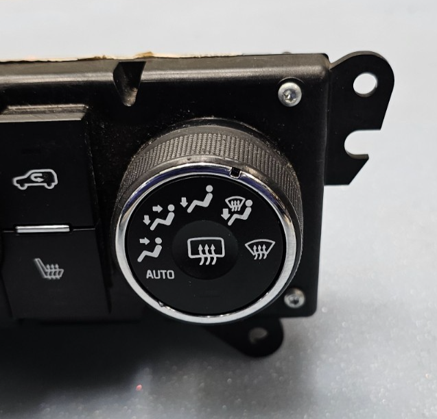 🔥09-12 TRAVERSE DASH CLIMATE CONTROL A/C HEATER TEMPERATURE HVAC PANEL BLACK