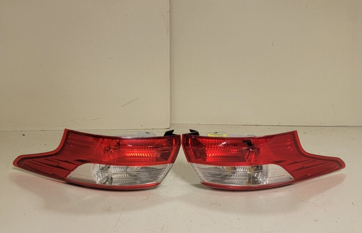 🔥2012-2014 Ford FOCUS Sedan TAIL LIGHT Tail Light Lamp  SET